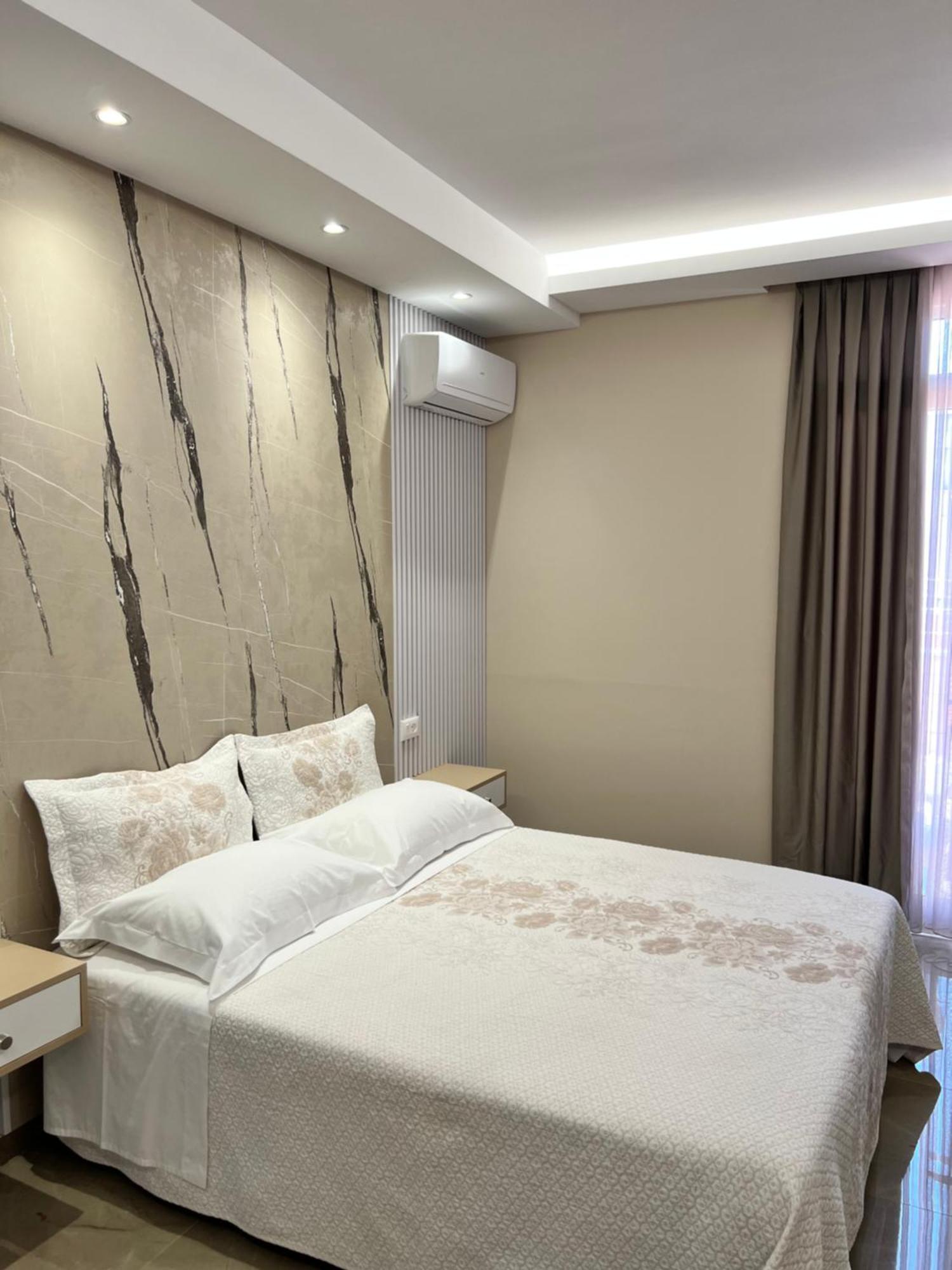 Lyden Hotel Голем Экстерьер фото
