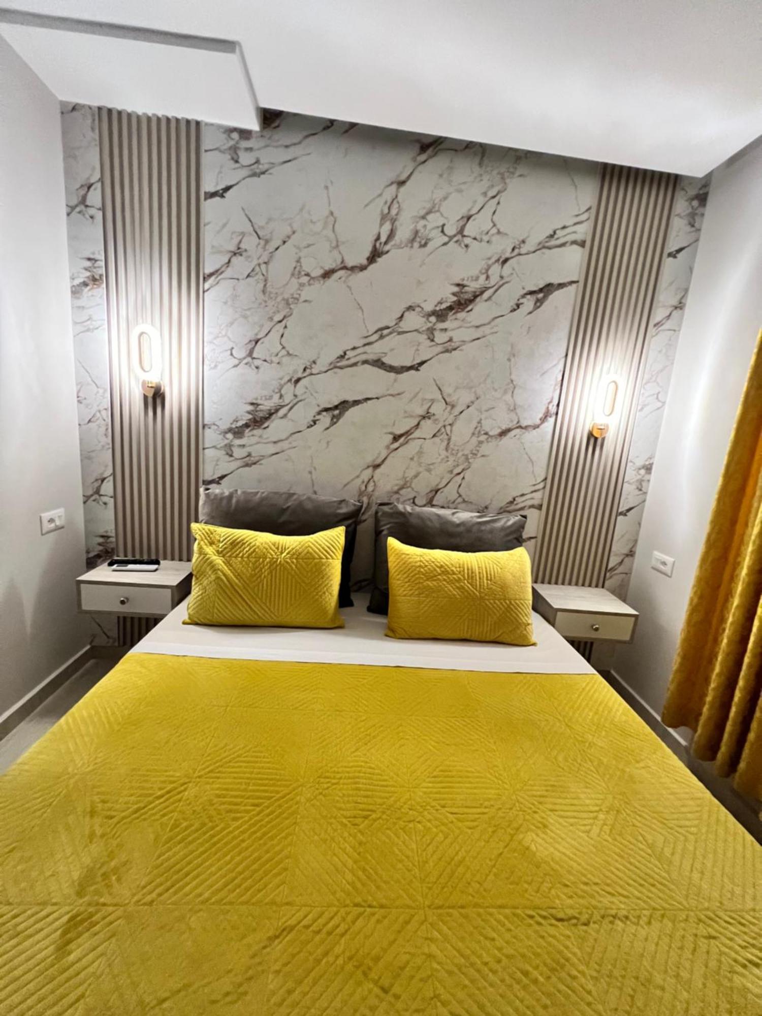 Lyden Hotel Голем Экстерьер фото