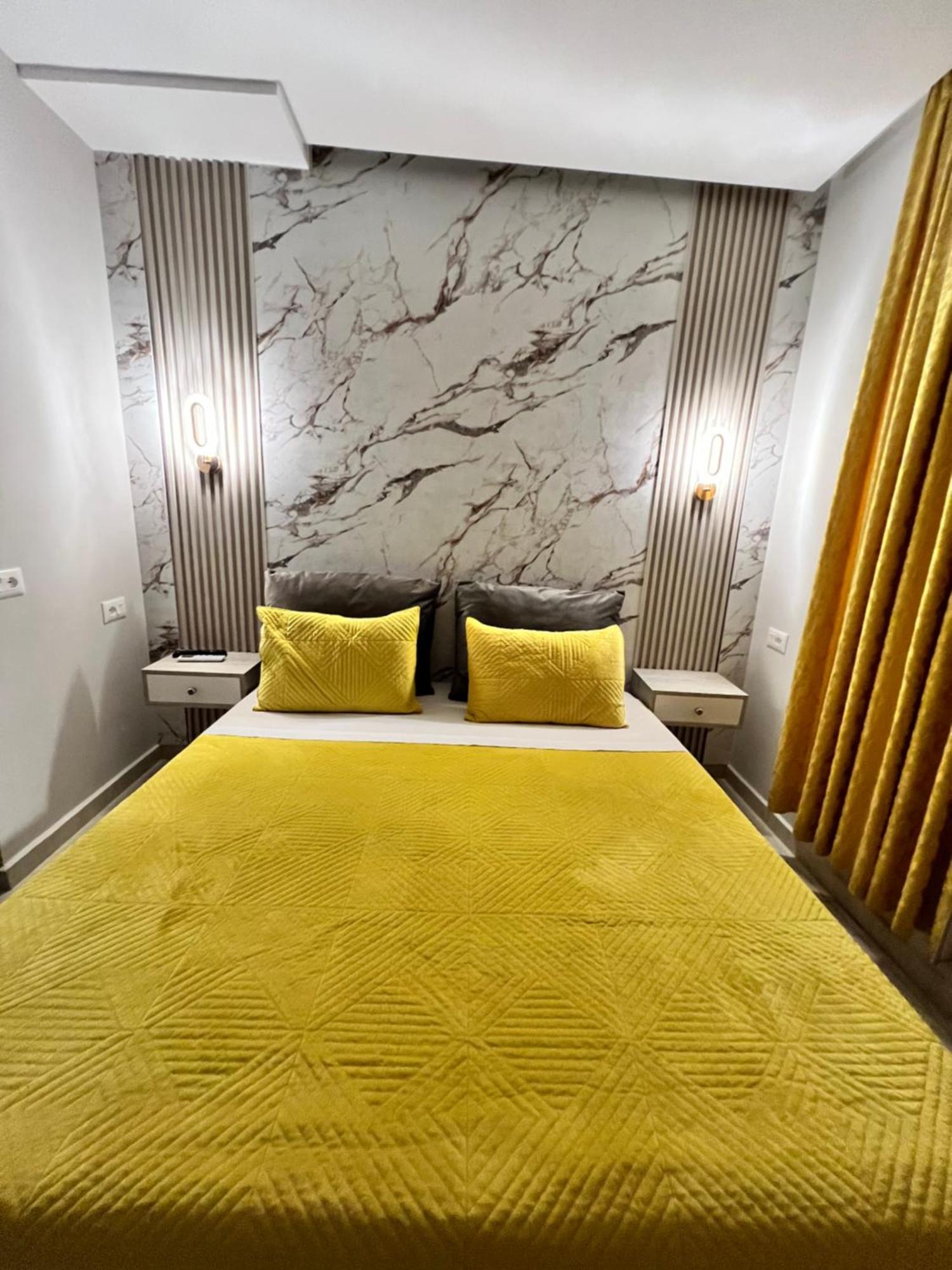 Lyden Hotel Голем Экстерьер фото